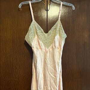 Vintage 1930’s Peach Nightgown or Slip Size 38